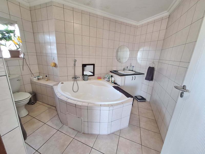 3 Bedroom Property for Sale in Island View Western Cape